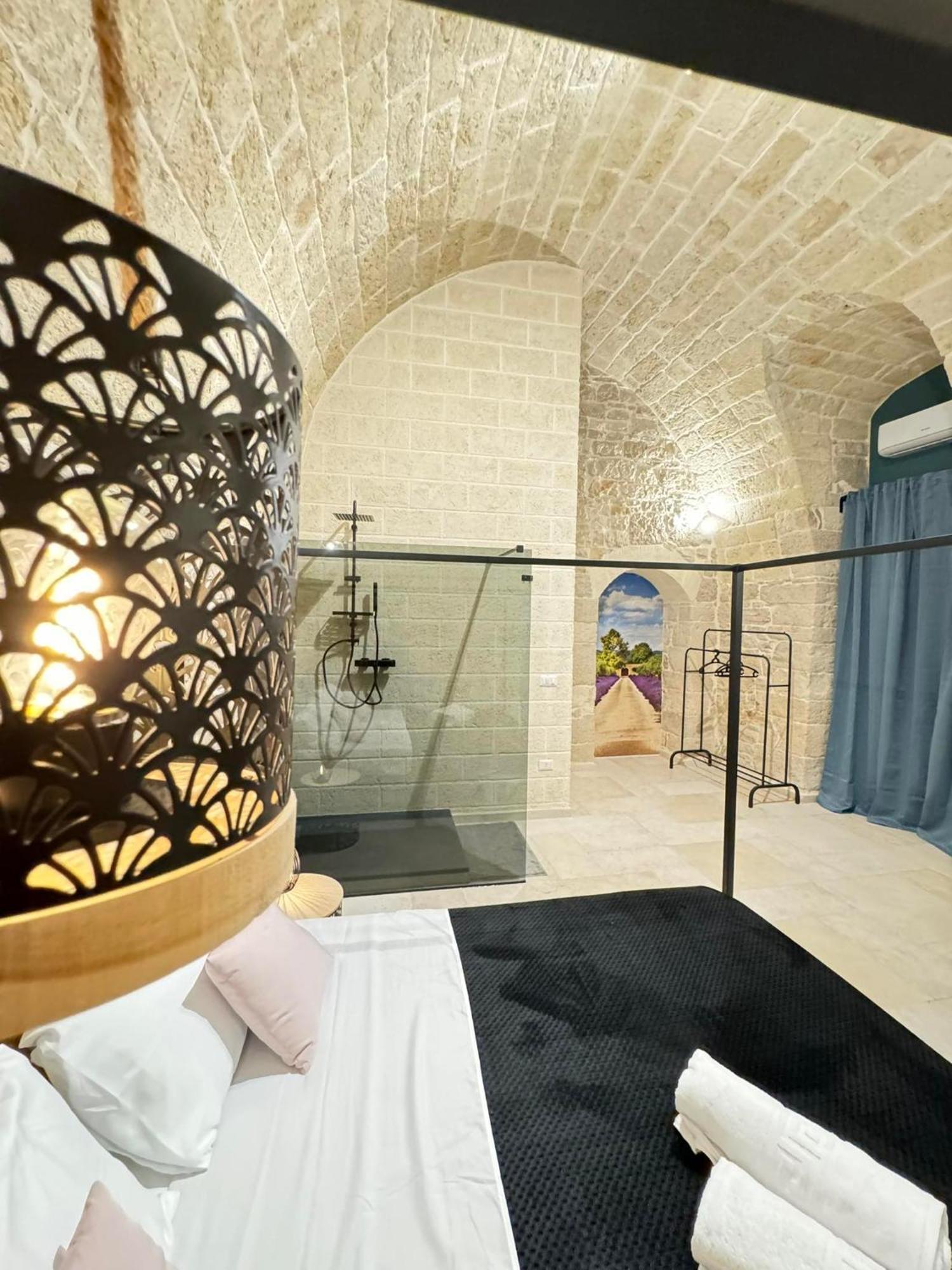 Amale Suite 25 Medioevo Design Corato Exterior photo