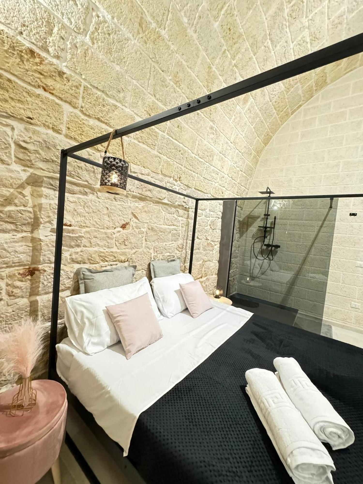 Amale Suite 25 Medioevo Design Corato Exterior photo
