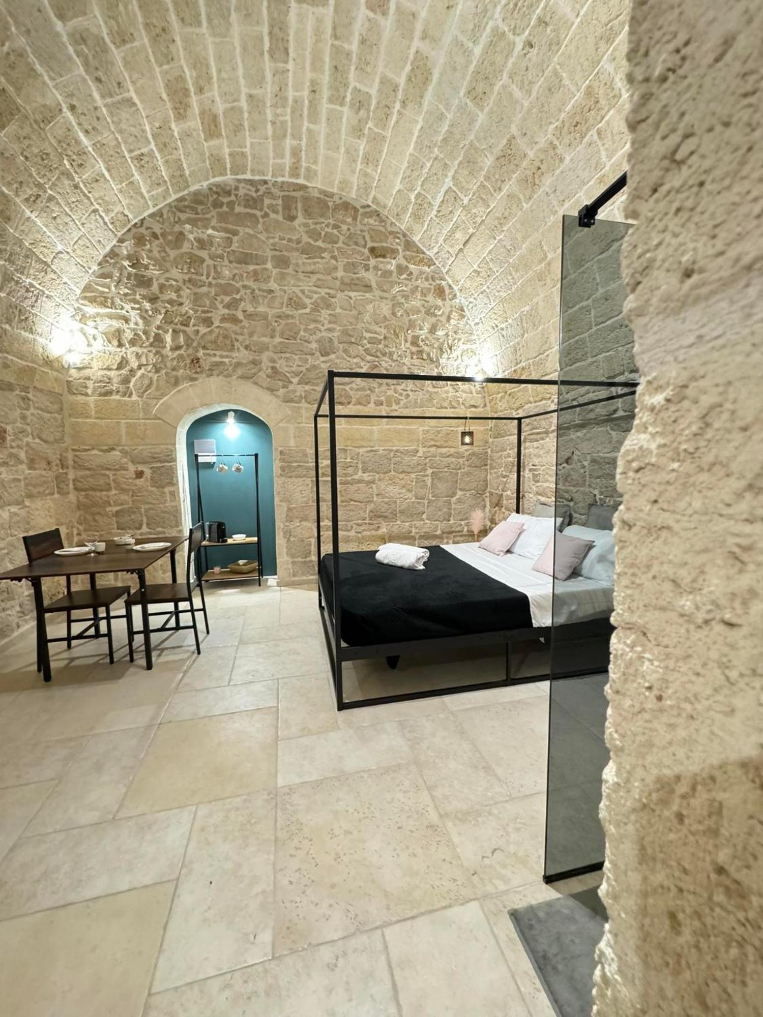Amale Suite 25 Medioevo Design Corato Exterior photo